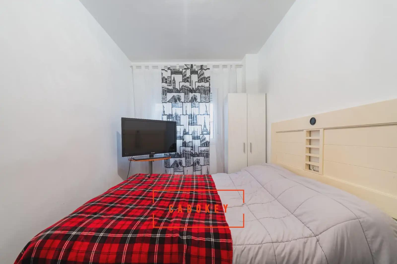3 Zimmer Wohnung zu verkaufen in Roquetas de Mar mit Garage - 205.000 € (Ref: 10065322)