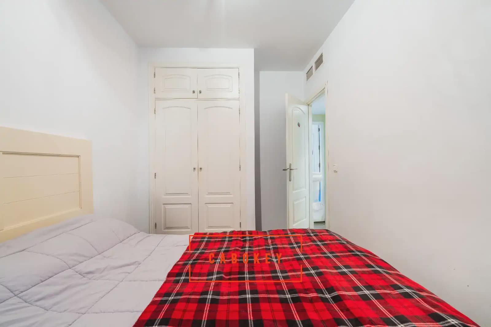3 Zimmer Wohnung zu verkaufen in Roquetas de Mar mit Garage - 205.000 € (Ref: 10065322)