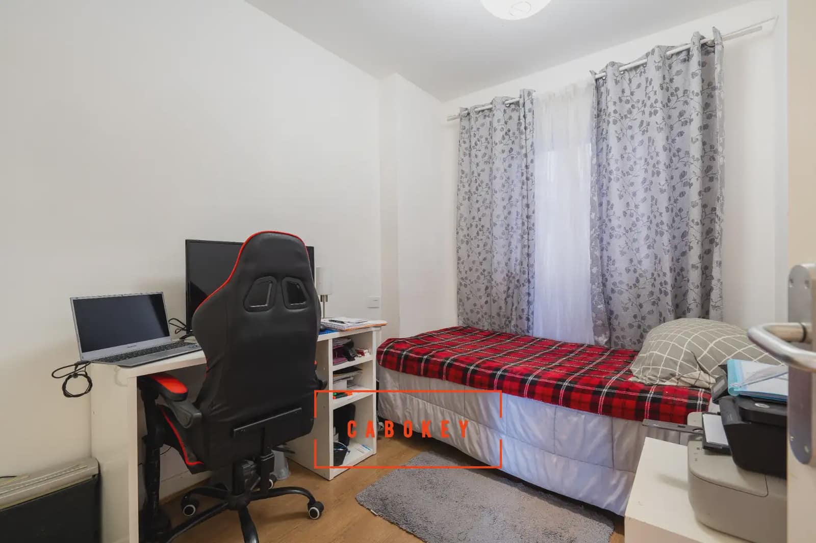 3 Zimmer Wohnung zu verkaufen in Roquetas de Mar mit Garage - 205.000 € (Ref: 10065322)