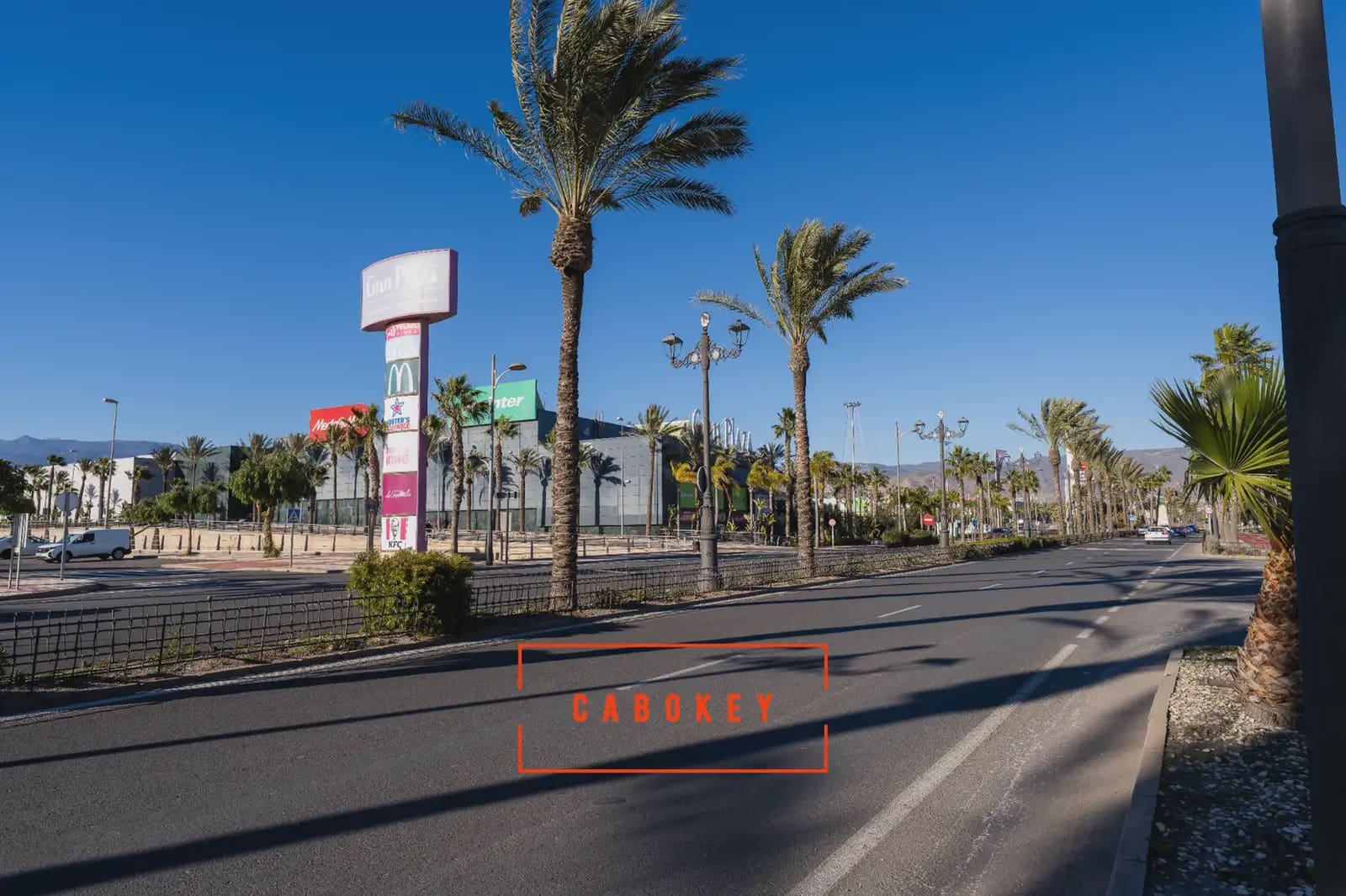 3 Zimmer Wohnung zu verkaufen in Roquetas de Mar mit Garage - 205.000 € (Ref: 10065322)