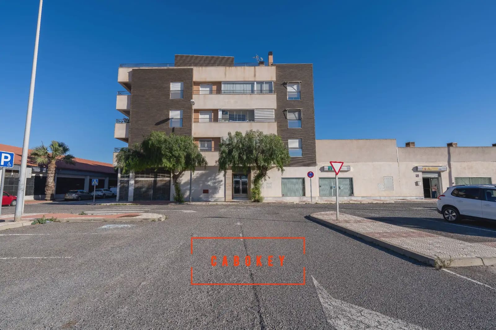 3 Zimmer Wohnung zu verkaufen in Roquetas de Mar mit Garage - 205.000 € (Ref: 10065322)