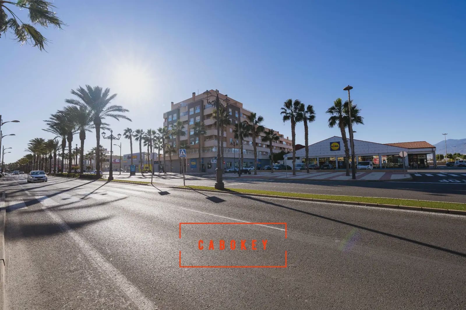 3 Zimmer Wohnung zu verkaufen in Roquetas de Mar mit Garage - 205.000 € (Ref: 10065322)