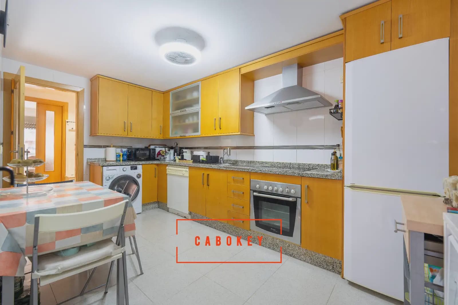 3 sovrum Lägenhet till salu i Almeria stad med pool garage - 275 000 € (Ref: 10085364)