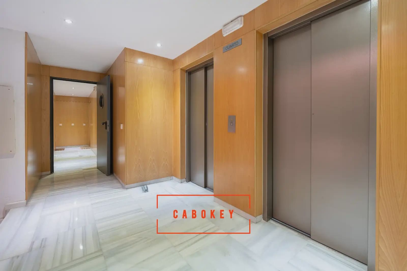 3 sovrum Lägenhet till salu i Almeria stad med pool garage - 275 000 € (Ref: 10085364)