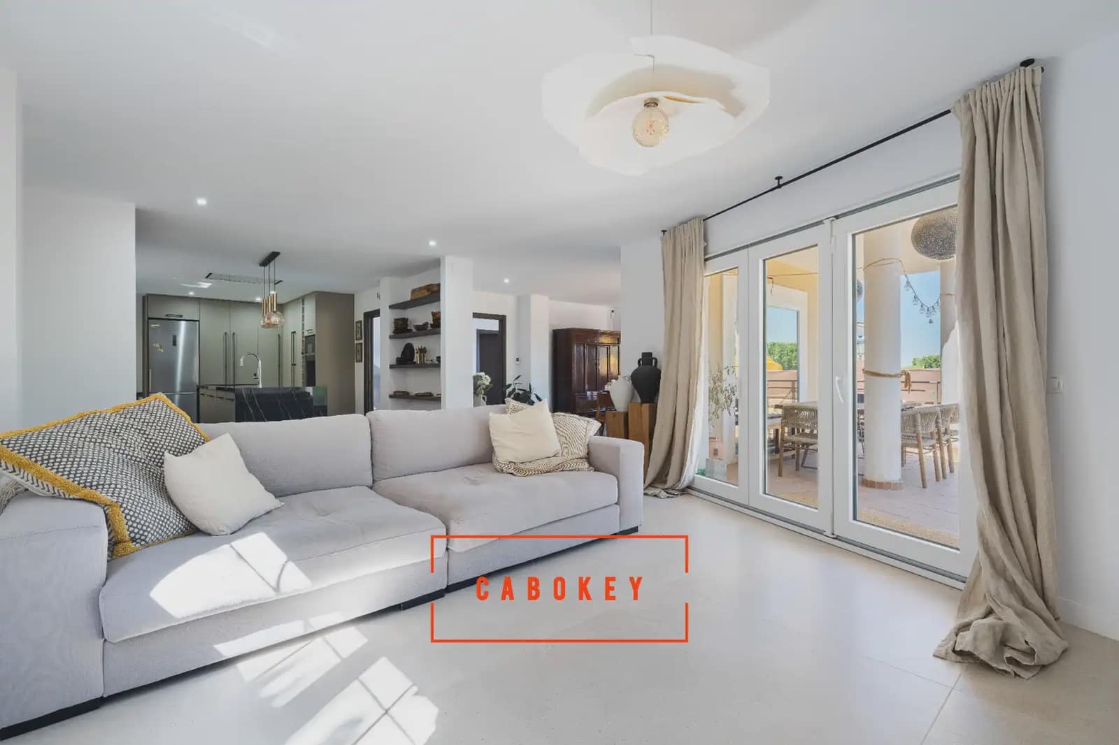 3 sovrum Villa till salu i Otura med pool garage - 540 000 € (Ref: 10085426)