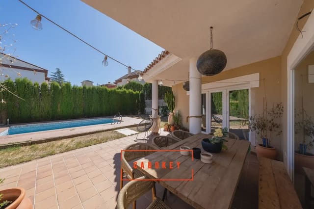 3 sovrum Villa till salu i Otura med pool garage - 540 000 € (Ref: 10085426)