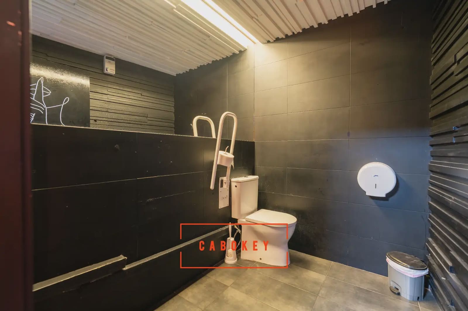 Commercieel te koop in Almeria stad - € 50.000 (Ref: 10088460)