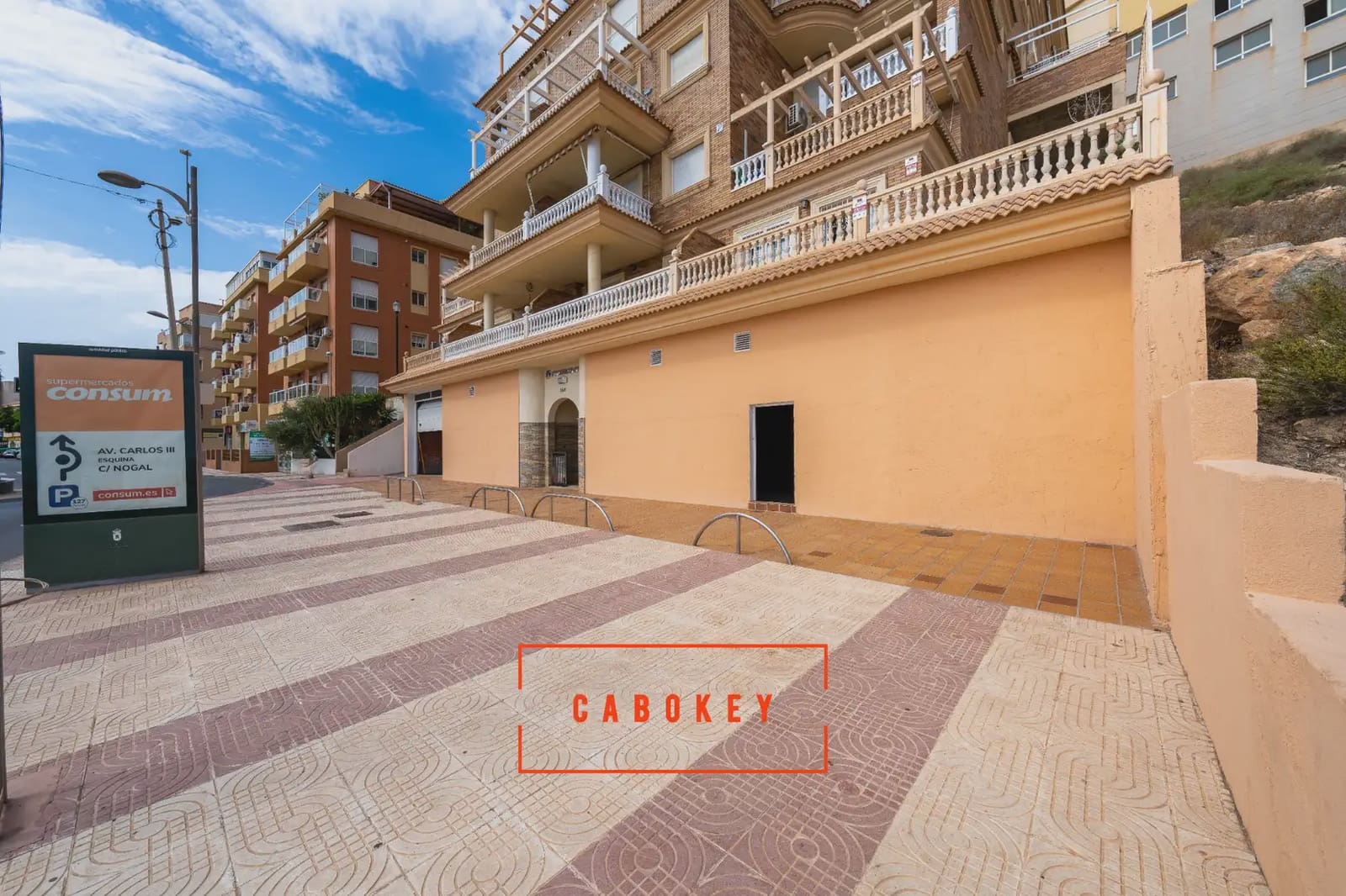 Commerciale da affittare in Roquetas de Mar - 3.800 € (Rif: 10154261)