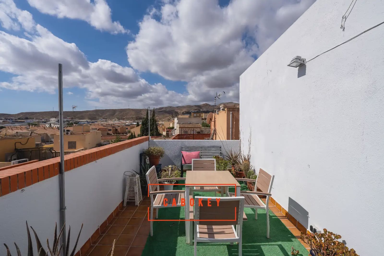 3 soveværelse Rækkehus til salg i Huercal de Almeria med garage - € 220.000 (Ref: 10154530)
