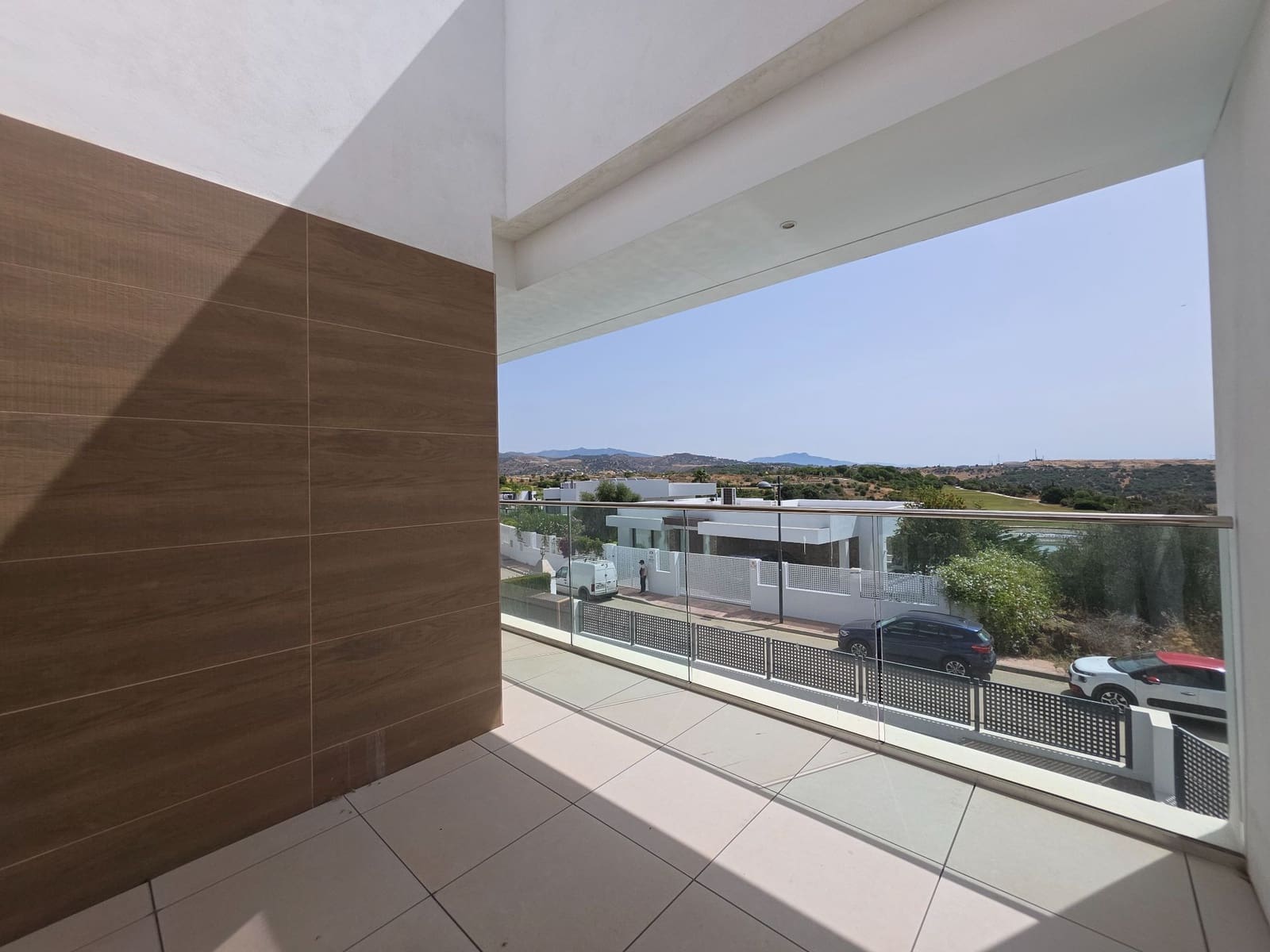 3 soveværelse Villa til salg i Estepona med swimmingpool garage - € 1.395.000 (Ref: 10103523)