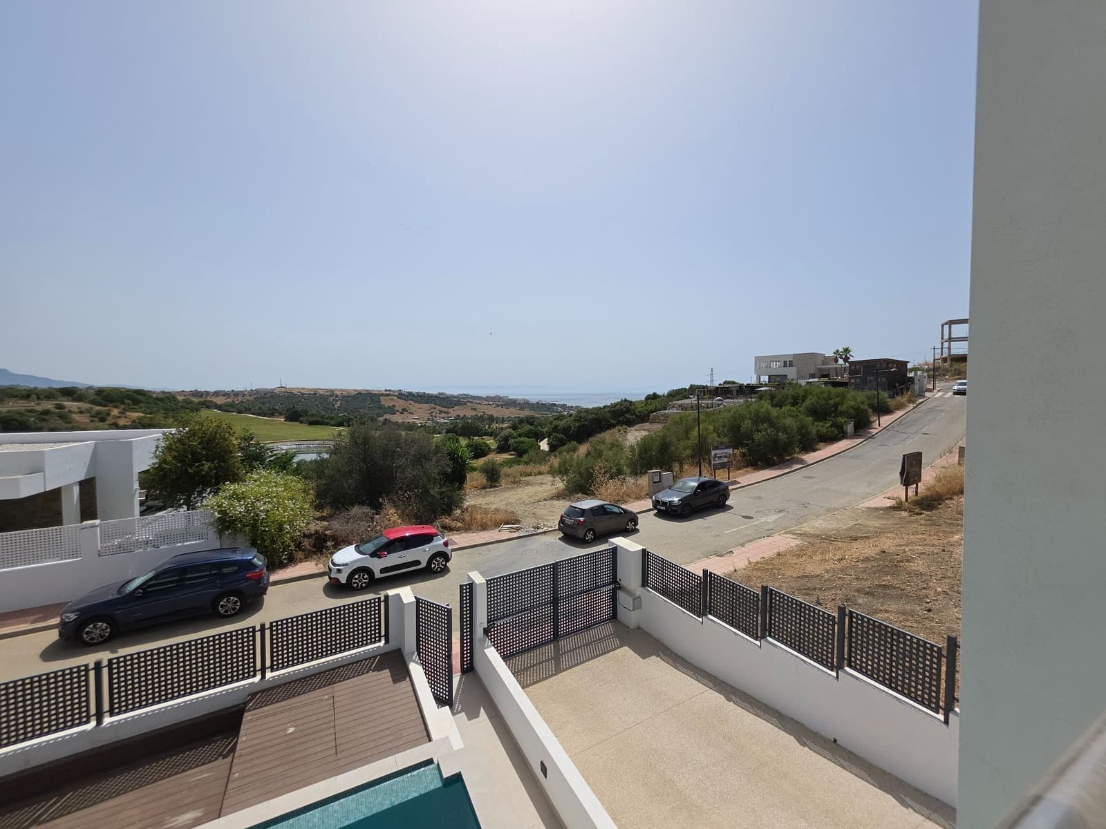 3 soveværelse Villa til salg i Estepona med swimmingpool garage - € 1.395.000 (Ref: 10103523)