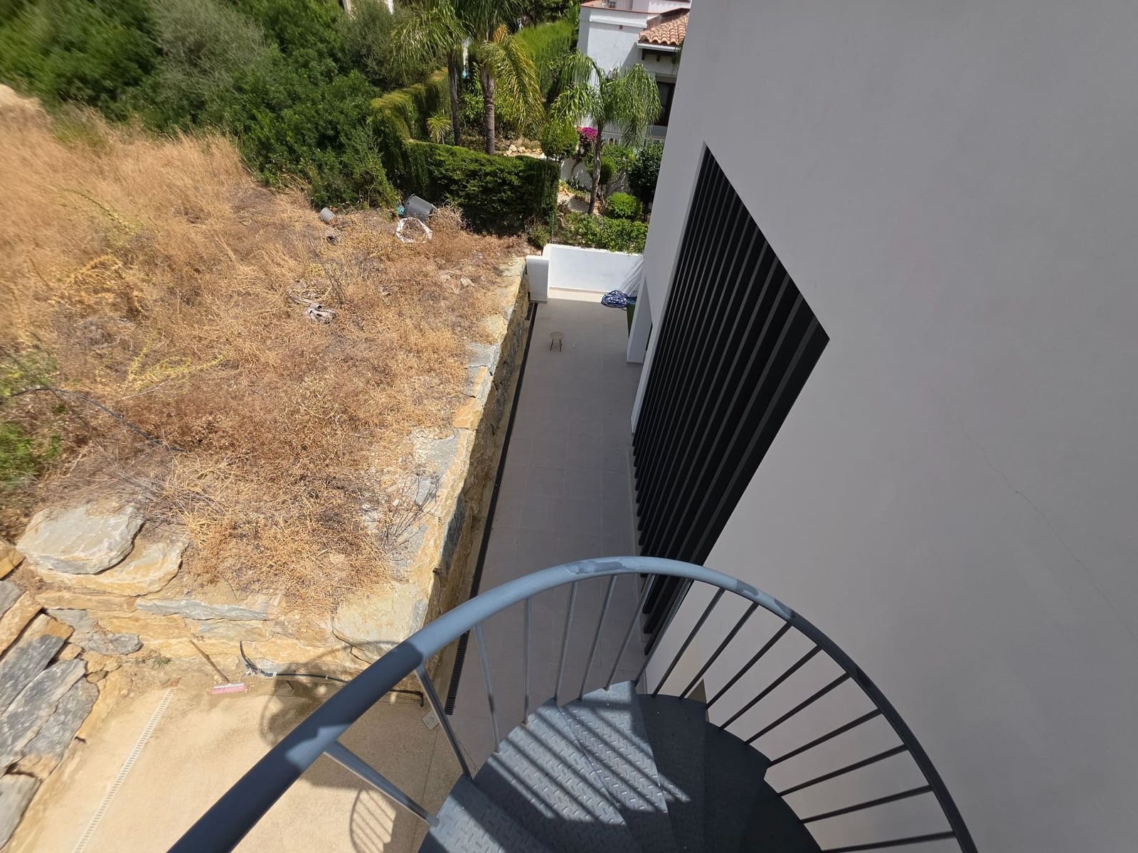 3 soveværelse Villa til salg i Estepona med swimmingpool garage - € 1.395.000 (Ref: 10103523)