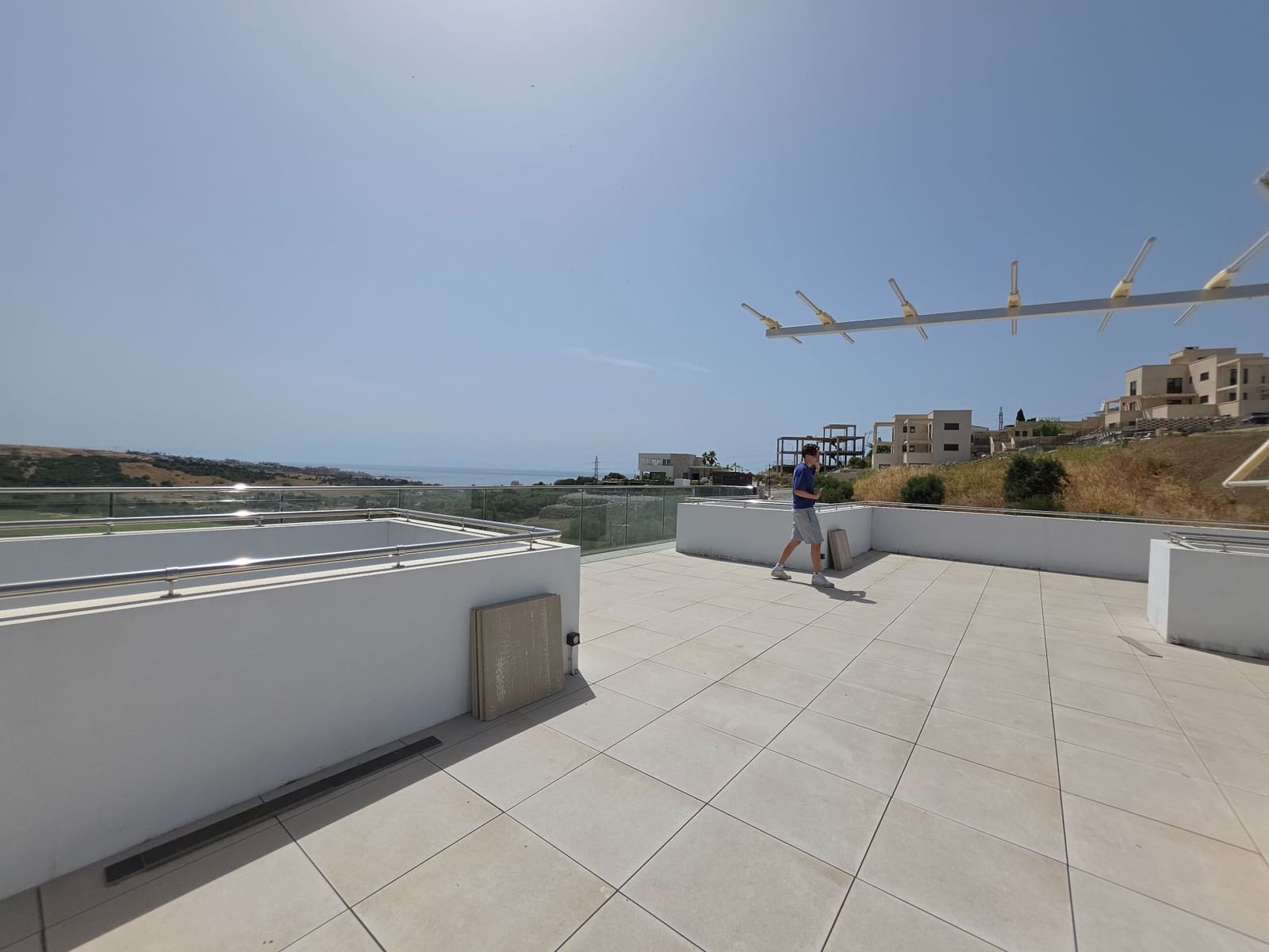 3 soveværelse Villa til salg i Estepona med swimmingpool garage - € 1.395.000 (Ref: 10103523)