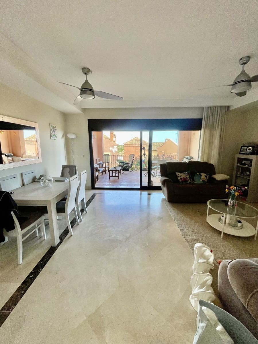 3 soverom Kjedet enebolig til salgs i Estepona med svømmebasseng garasje - € 468 000 (Ref: 10103524)