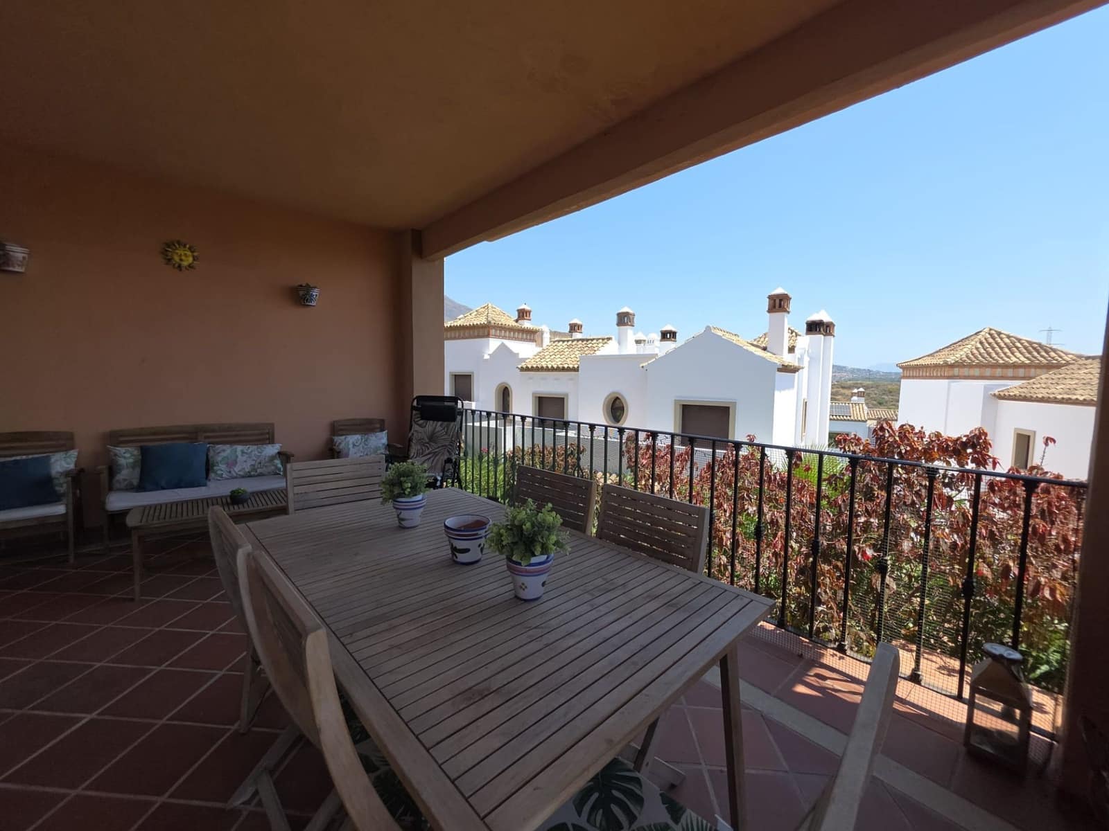 3 soverom Kjedet enebolig til salgs i Estepona med svømmebasseng garasje - € 468 000 (Ref: 10103524)