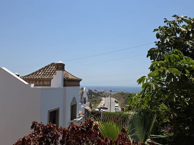 3 soverom Kjedet enebolig til salgs i Valle Romano Golf, Estepona med svømmebasseng garasje - € 468 000 (Ref: 10103524)