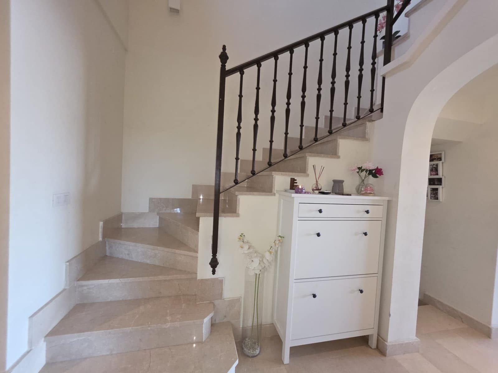 3 soverom Kjedet enebolig til salgs i Estepona med svømmebasseng garasje - € 468 000 (Ref: 10103524)