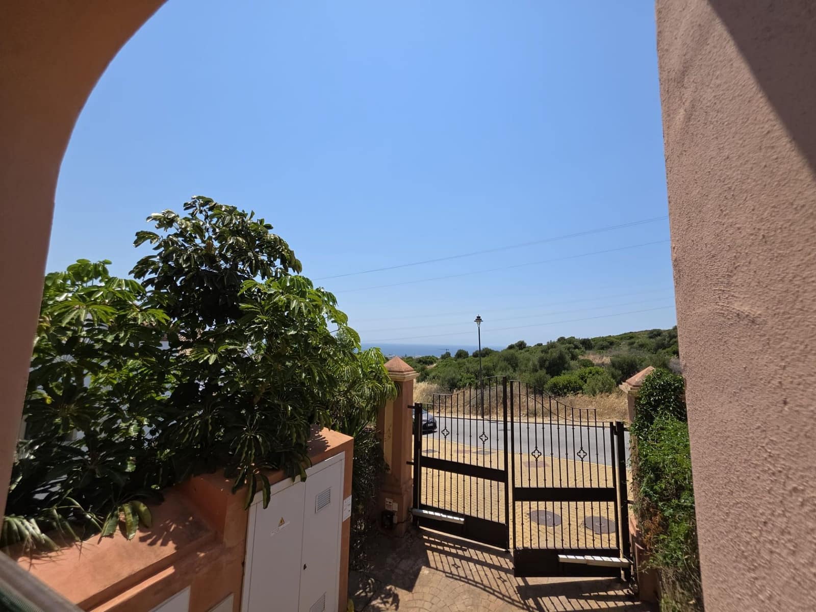 3 soverom Kjedet enebolig til salgs i Estepona med svømmebasseng garasje - € 468 000 (Ref: 10103524)