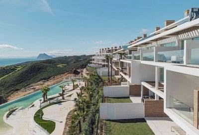 Apartamento de 2 habitaciones en La Alcaidesa en venta con piscina garaje - 525.000 € (Ref: 10108785)