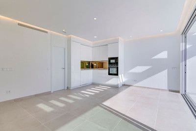 Apartamento de 2 habitaciones en La Alcaidesa en venta con piscina garaje - 525.000 € (Ref: 10108785)