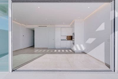 Apartamento de 2 habitaciones en La Alcaidesa en venta con piscina garaje - 525.000 € (Ref: 10108785)