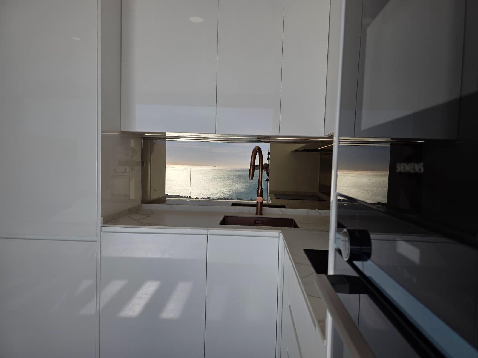 Apartamento de 2 habitaciones en La Alcaidesa en venta con piscina garaje - 525.000 € (Ref: 10108785)