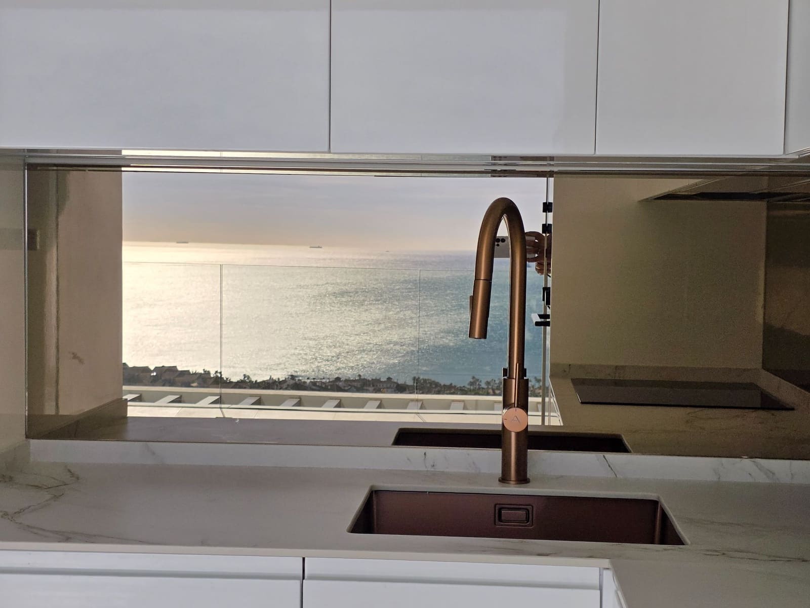 Apartamento de 2 habitaciones en La Alcaidesa en venta con piscina garaje - 525.000 € (Ref: 10108785)