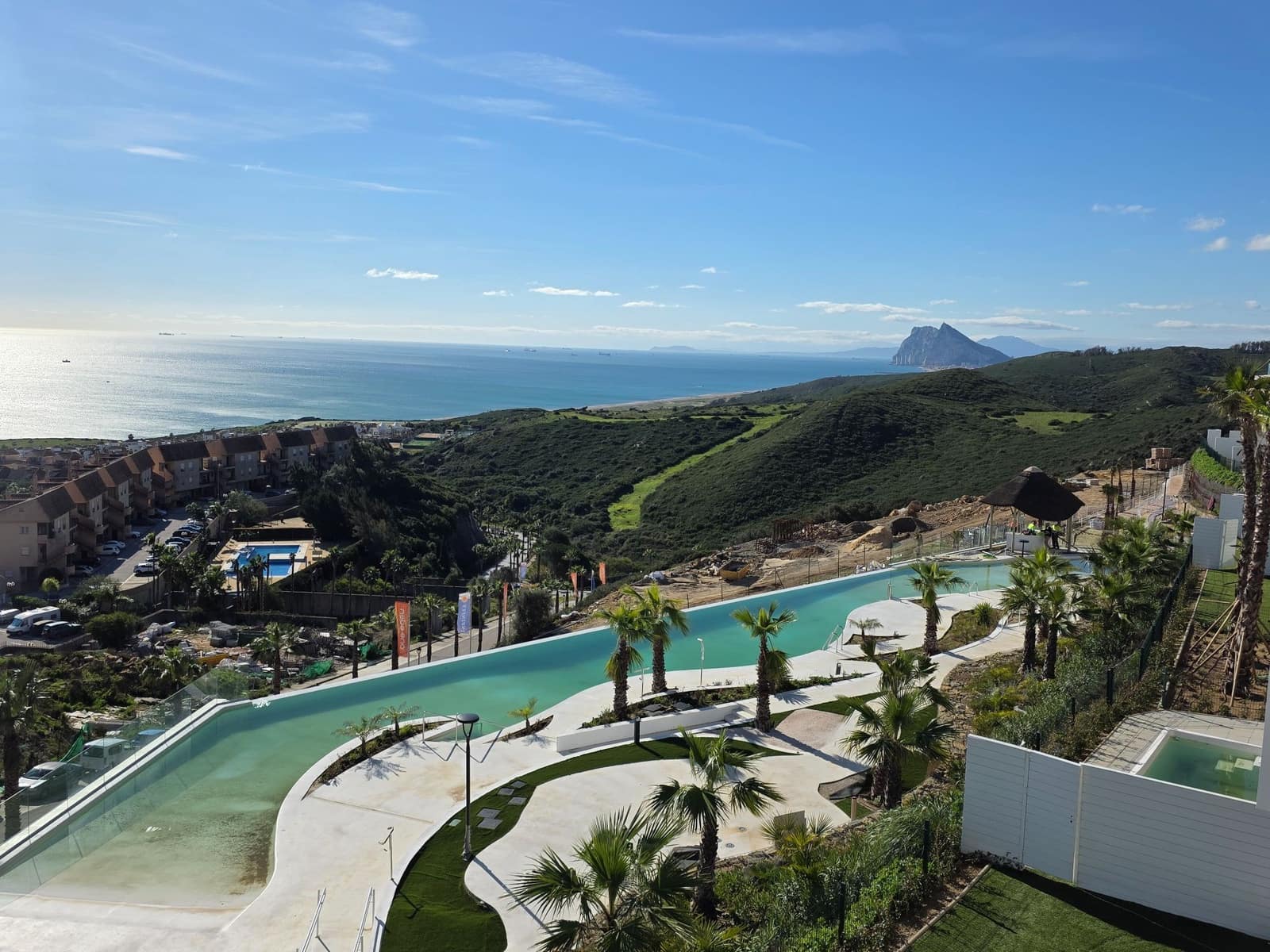 Apartamento de 2 habitaciones en La Alcaidesa en venta con piscina garaje - 525.000 € (Ref: 10108785)