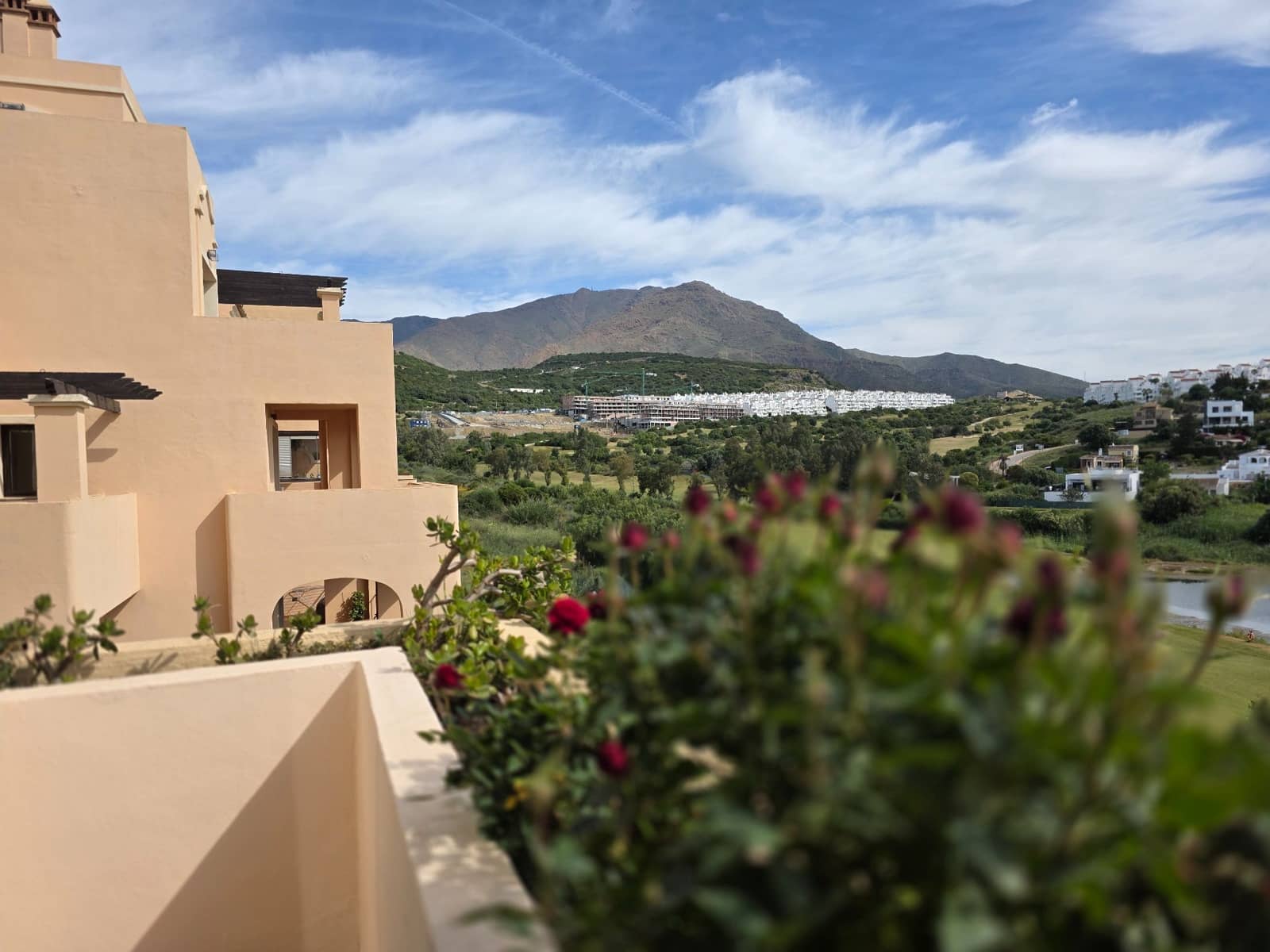 3 bedroom Apartment for sale in Estepona with pool garage - € 495,000 (Ref: 10108786)