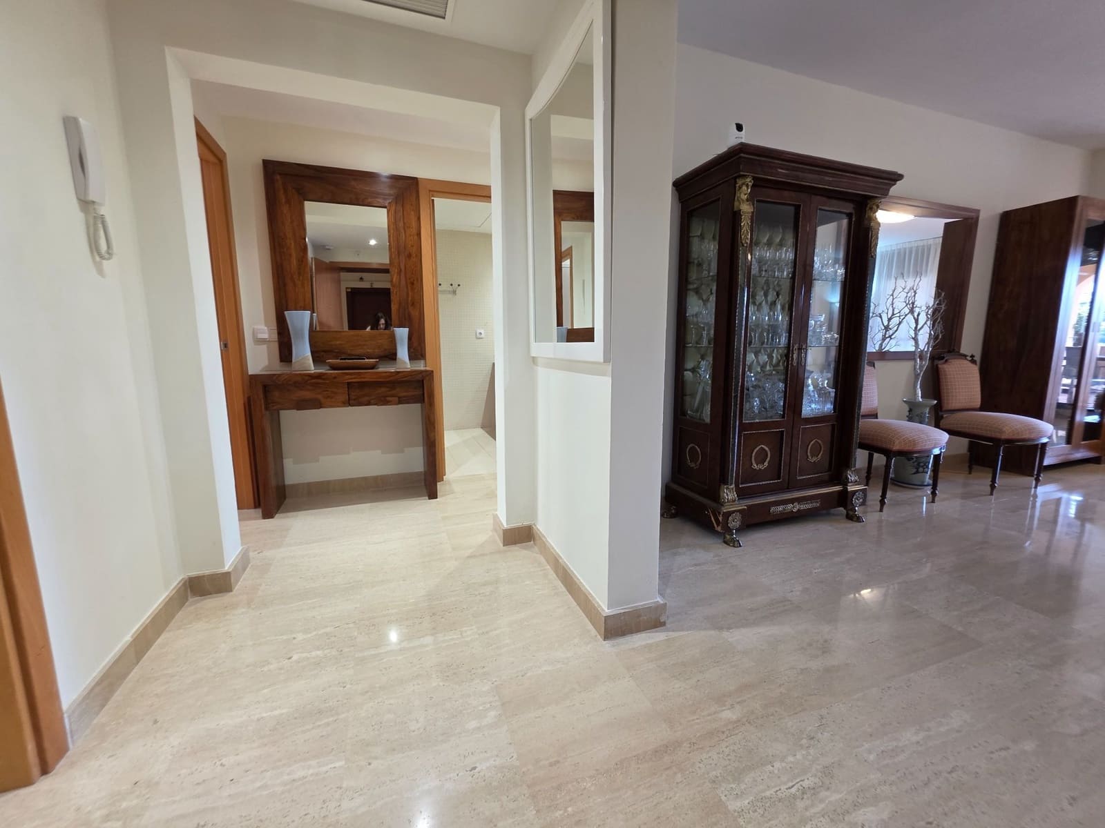 3 bedroom Apartment for sale in Estepona with pool garage - € 495,000 (Ref: 10108786)