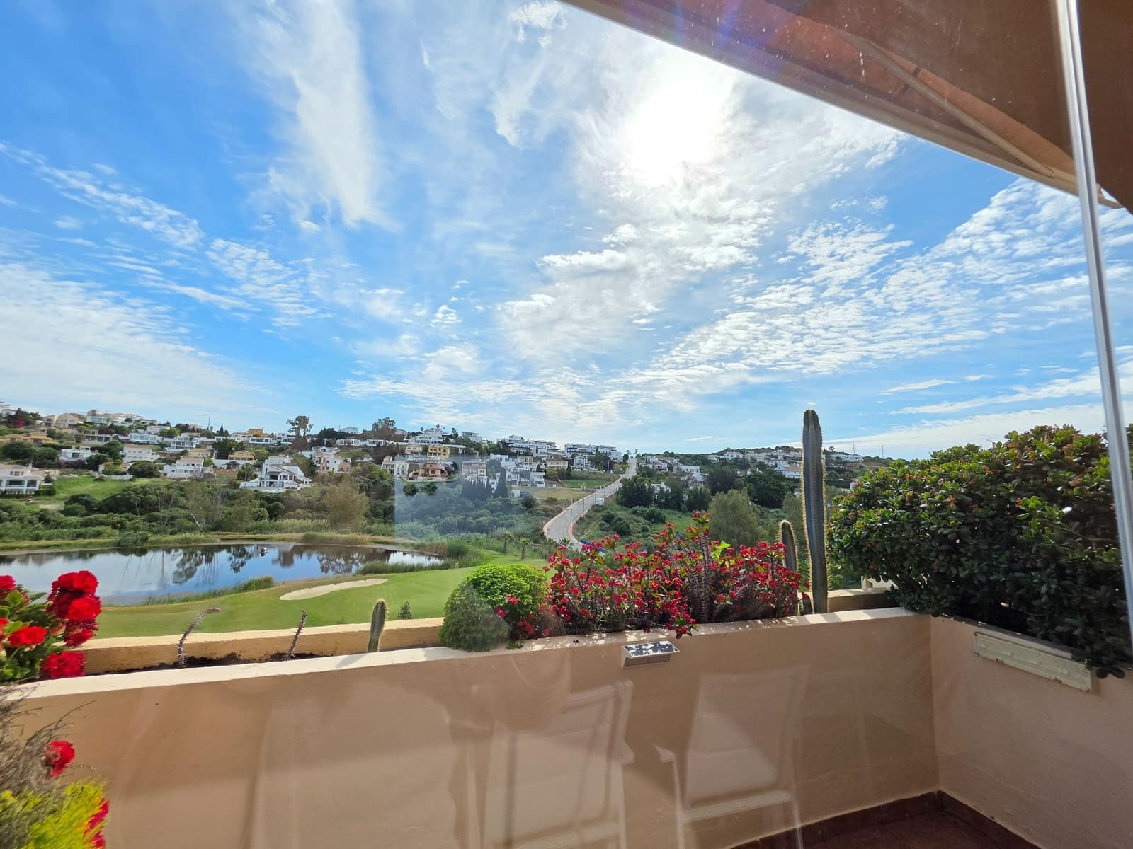 3 bedroom Apartment for sale in Estepona with pool garage - € 495,000 (Ref: 10108786)