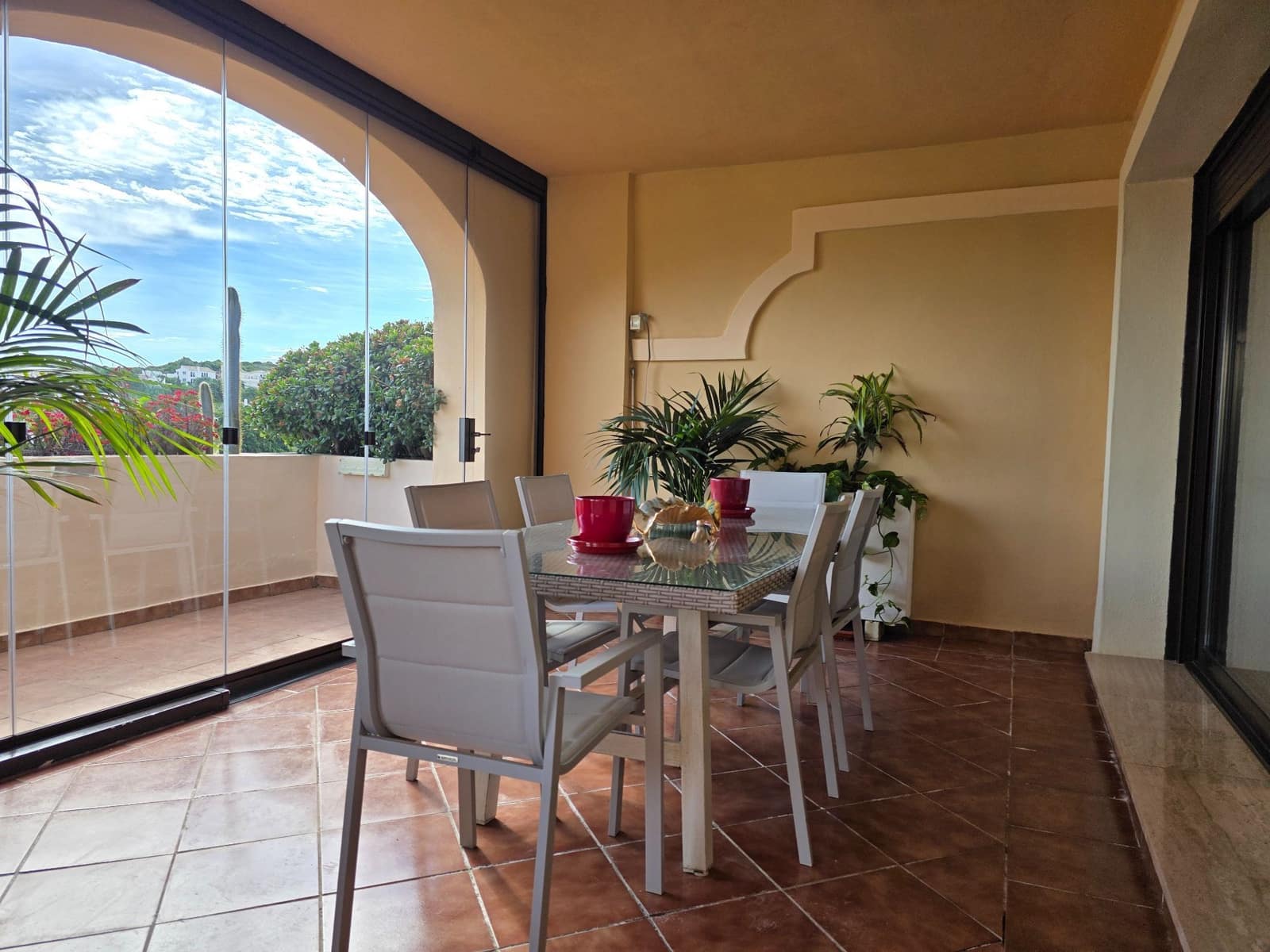 3 bedroom Apartment for sale in Estepona with pool garage - € 495,000 (Ref: 10108786)