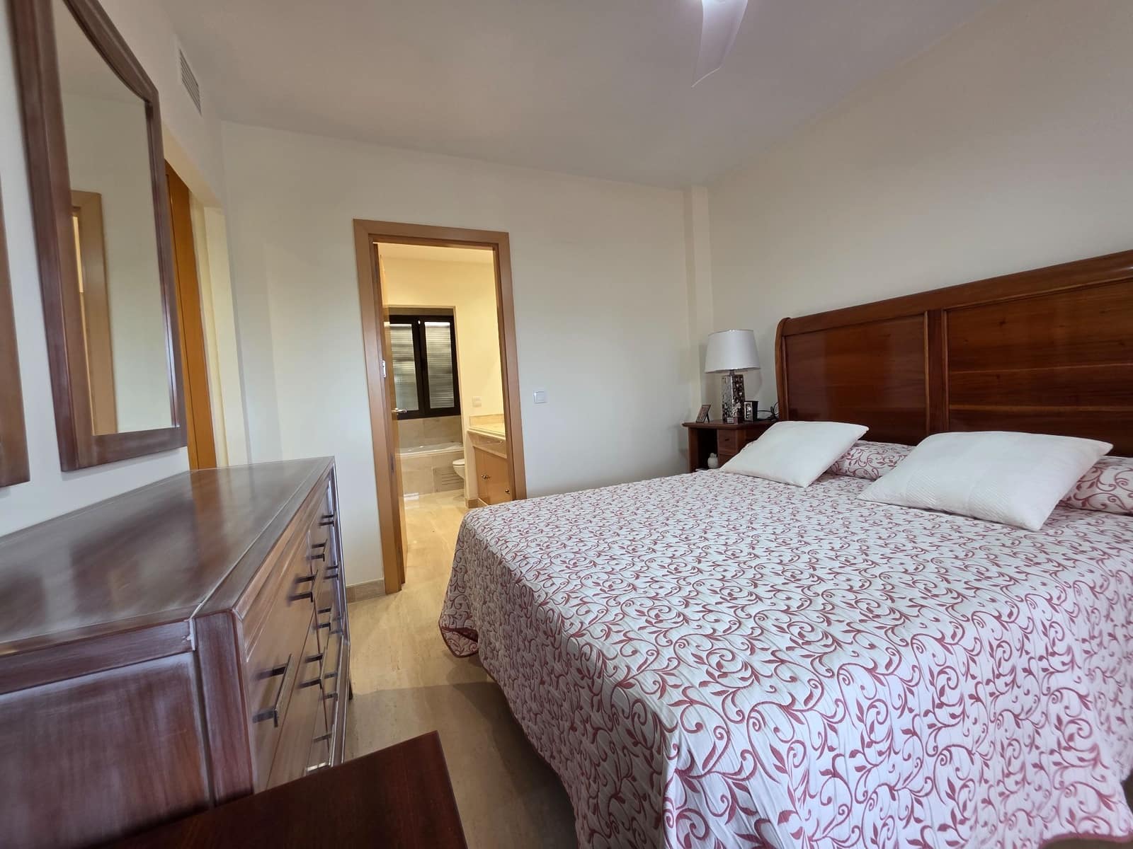 3 bedroom Apartment for sale in Estepona with pool garage - € 495,000 (Ref: 10108786)