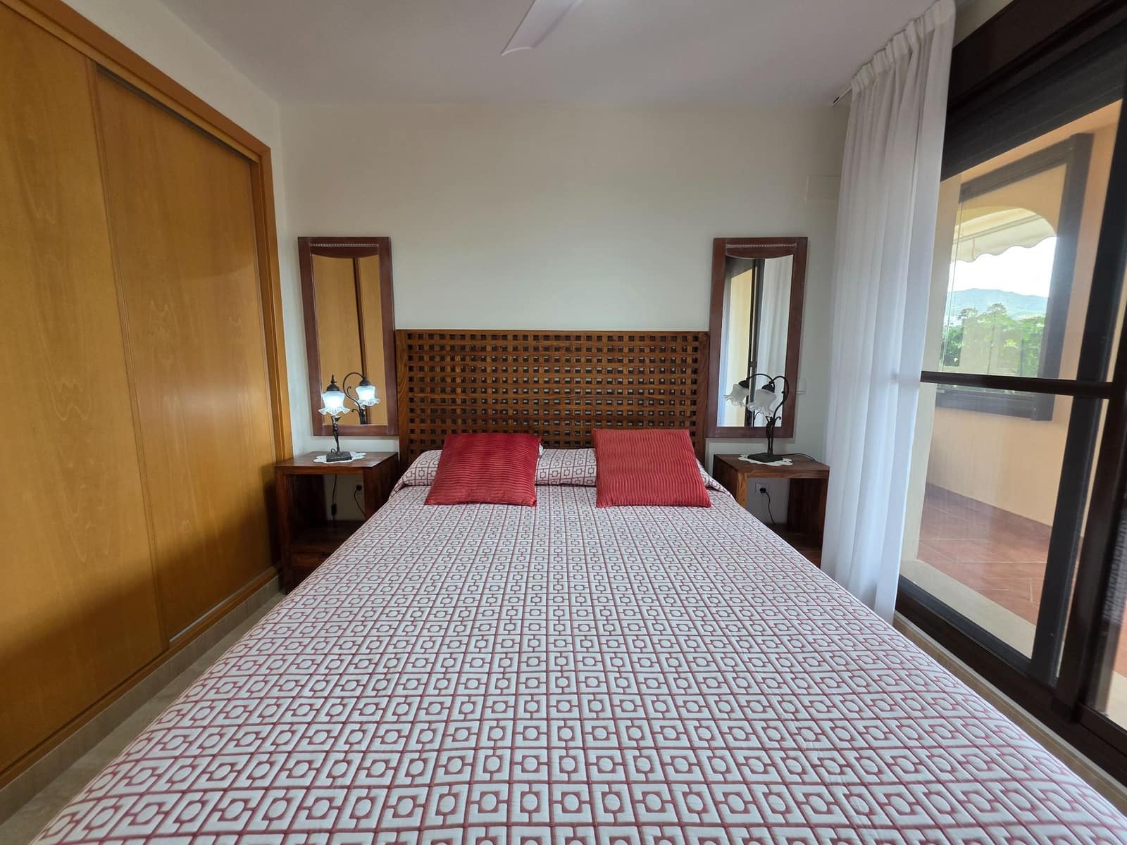 3 bedroom Apartment for sale in Estepona with pool garage - € 495,000 (Ref: 10108786)