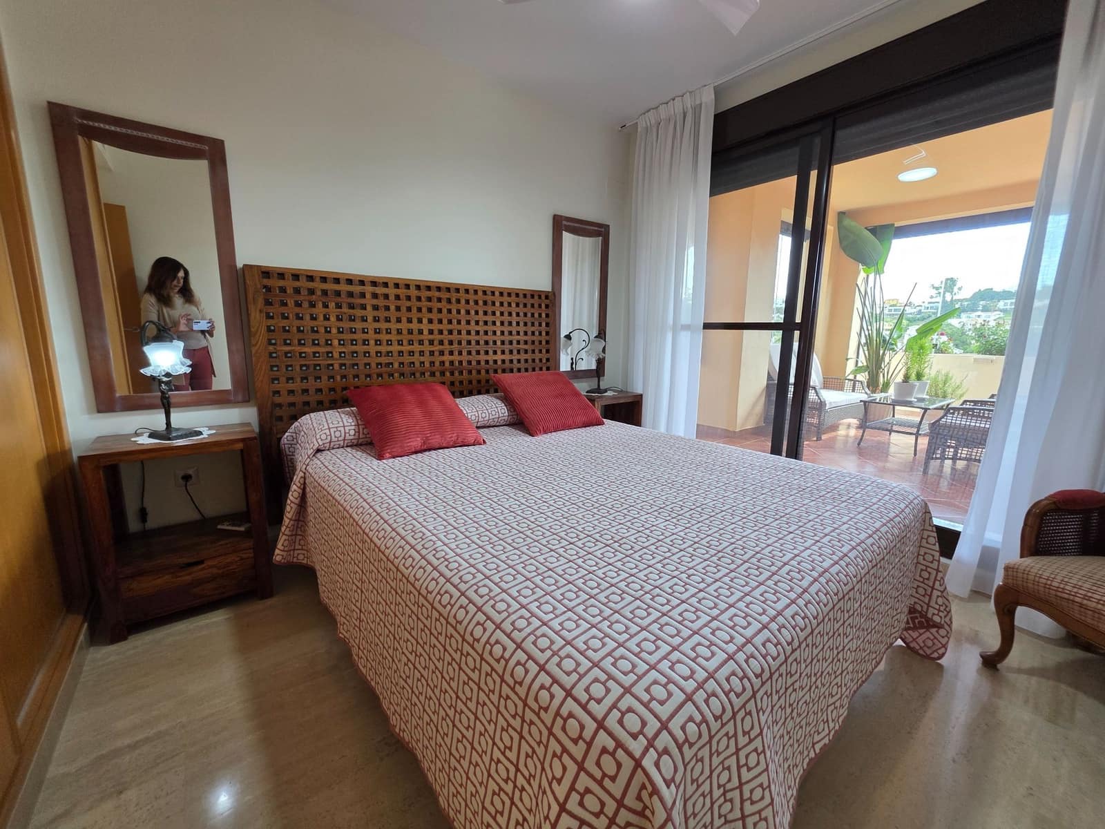 3 bedroom Apartment for sale in Estepona with pool garage - € 495,000 (Ref: 10108786)