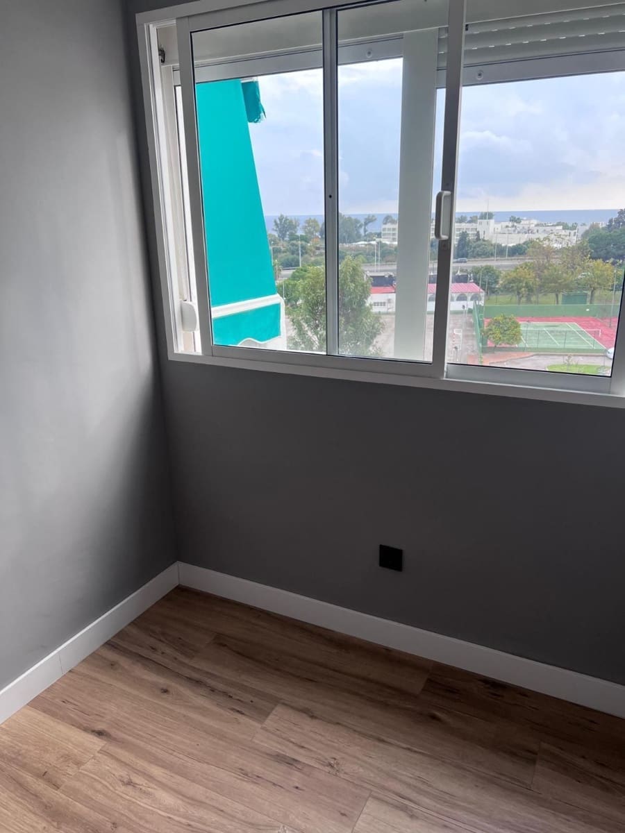 3 Zimmer Apartment zu verkaufen in Estepona mit Pool - 322.000 € (Ref: 10108789)