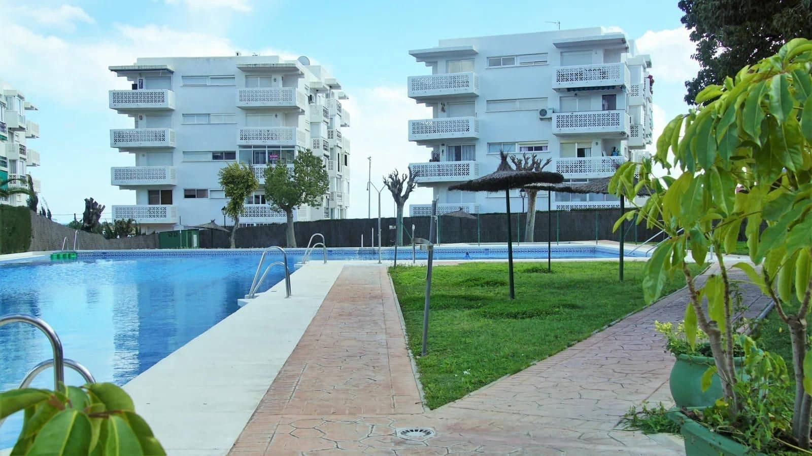 3 Zimmer Apartment zu verkaufen in Estepona mit Pool - 322.000 € (Ref: 10108789)