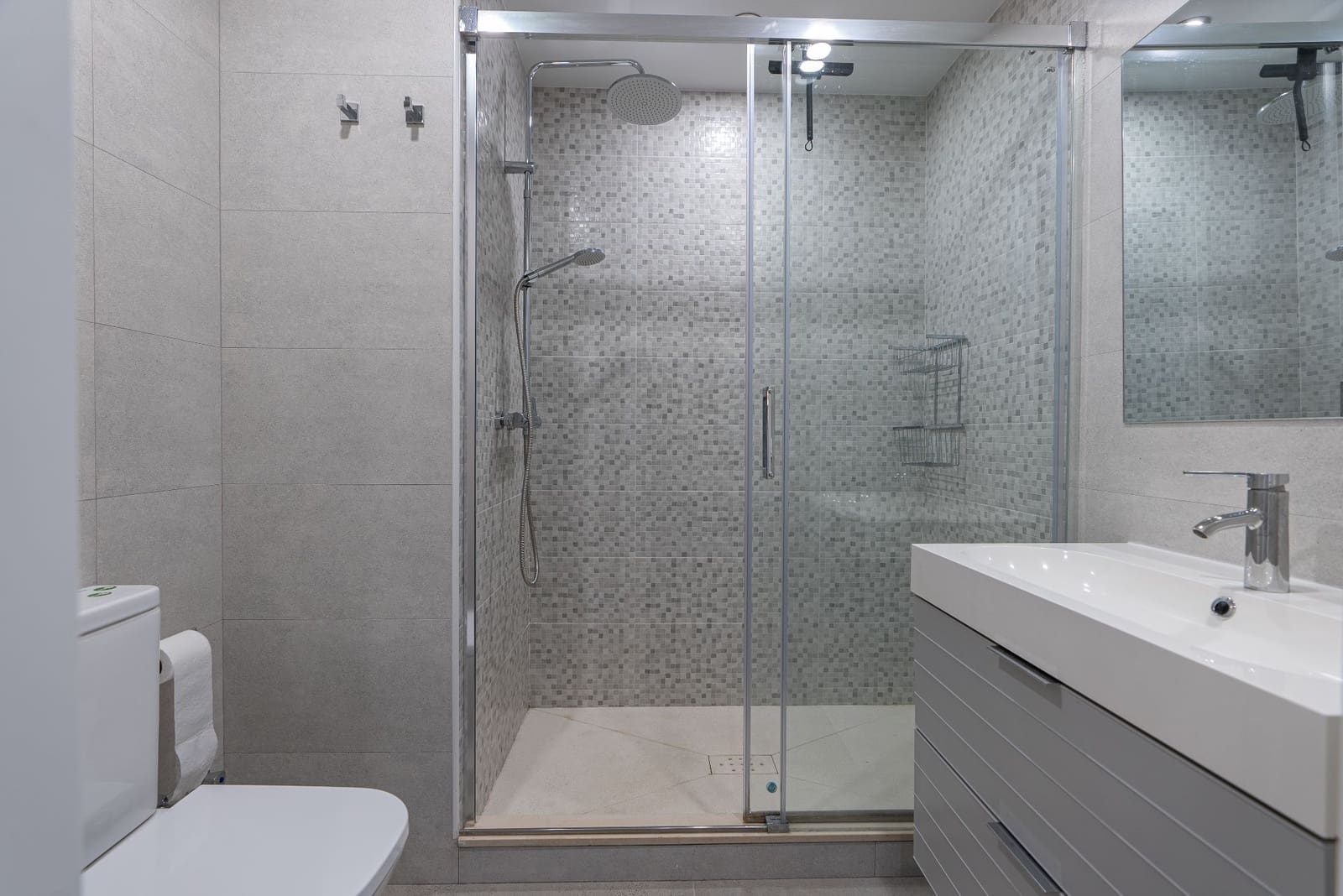 3 Zimmer Doppelhaus zu vermieten in Casares mit Pool - 3.000 € (Ref: 10108791)