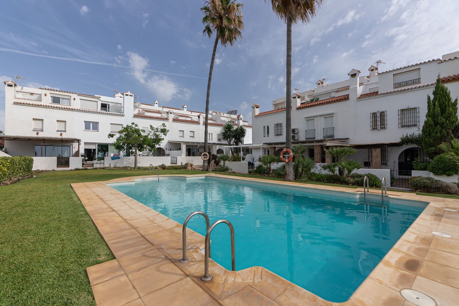 3 Zimmer Doppelhaus zu vermieten in Casares mit Pool - 3.000 € (Ref: 10108791)