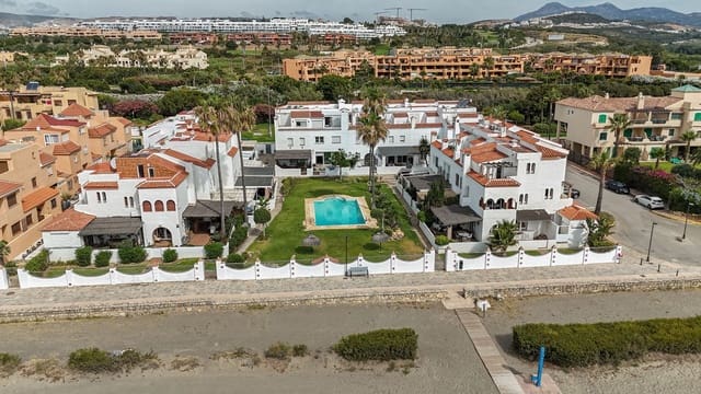 3 camera da letto Villetta Bifamiliare da affittare in Marina de Casares, Casares con piscina - 3.000 € (Rif: 10108791)