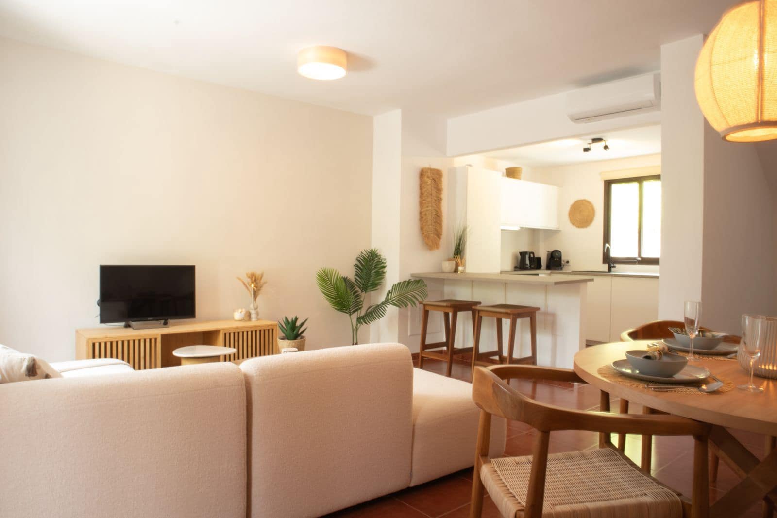 3 sypialnia Dom blizniak na sprzedaż w Casares z basenem garażem - 309 000 € (Ref: 10108792)