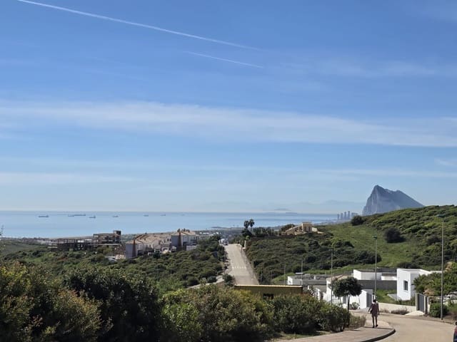 Grunde uden byggetilladelser til salg i Santa Margarita, La Línea de la Concepción - € 185.000 (Ref: 10108793)