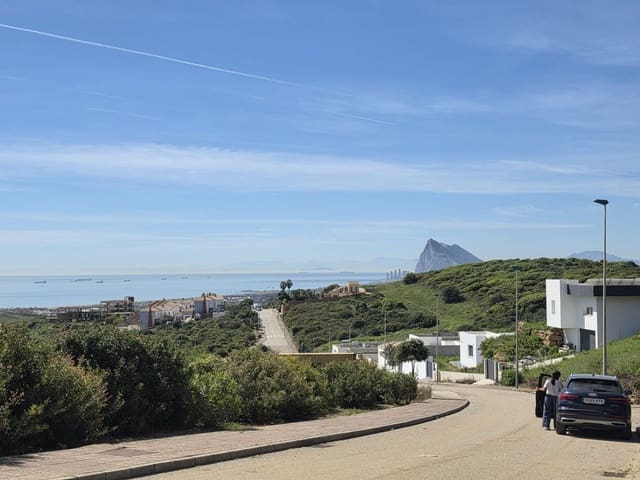 Grunde uden byggetilladelser til salg i Santa Margarita, La Línea de la Concepción - € 185.000 (Ref: 10108793)