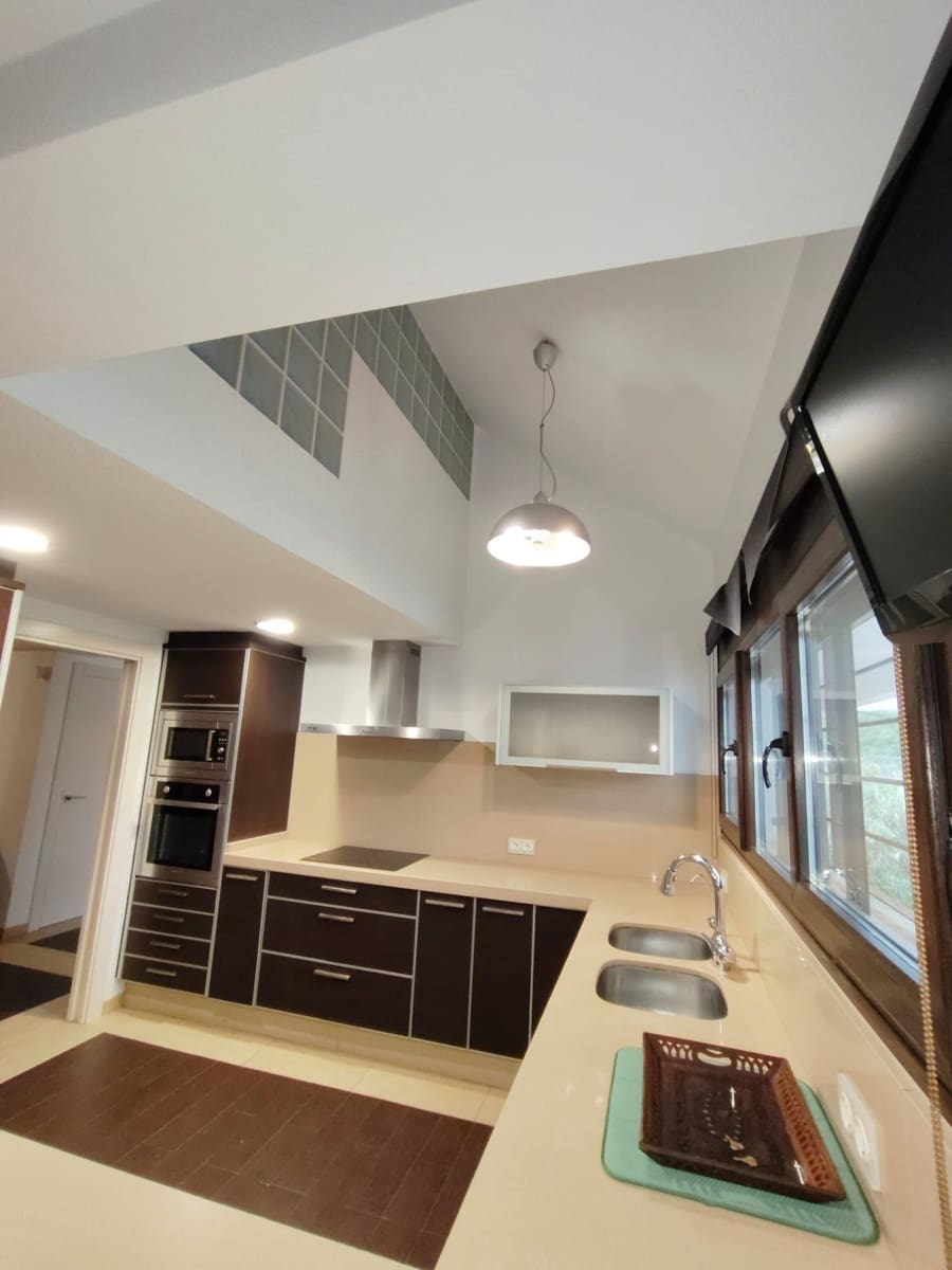 Ático de 4 habitaciones en Bahía Dorada en venta con piscina garaje - 439.000 € (Ref: 10118742)