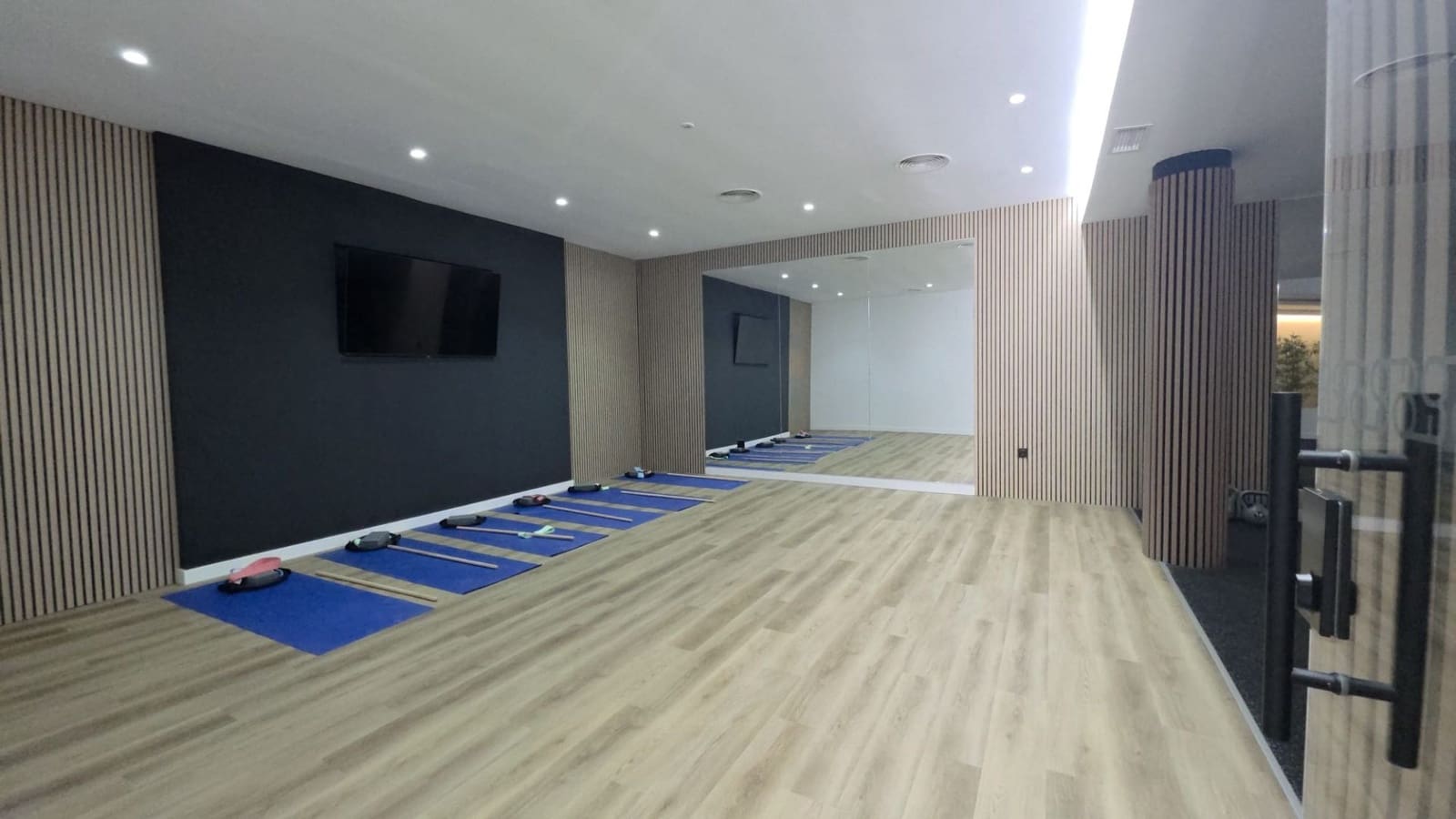 3 Zimmer Doppelhaus zu verkaufen in Estepona mit Pool Garage - 470.250 € (Ref: 10139116)