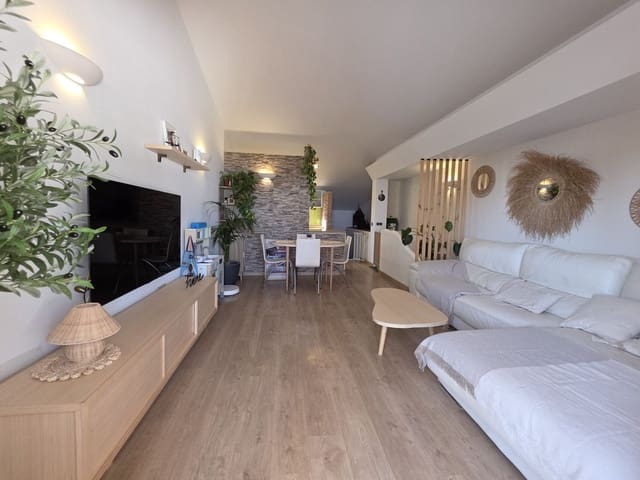 3 chambre Villa/Maison à vendre à Bahía Dorada, Estepona avec piscine garage - 590 000 € (Ref: 10160930)