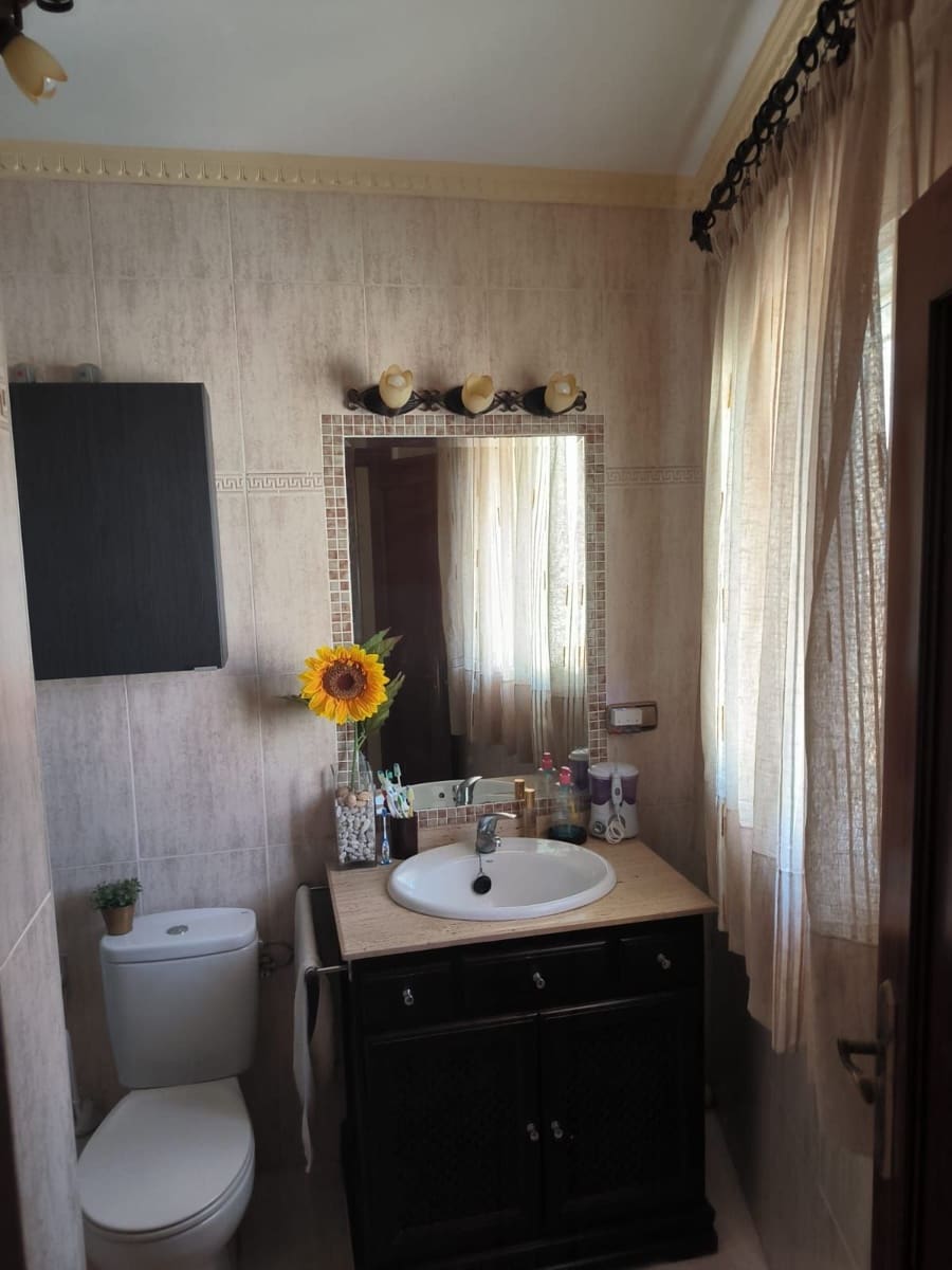 4 slaapkamer Penthouse te koop in Estepona met garage - € 610.000 (Ref: 10182483)