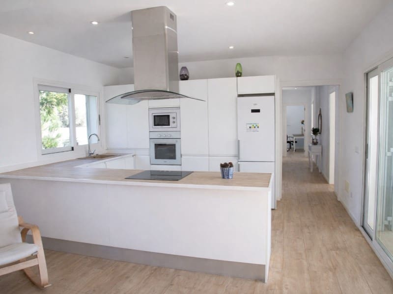 Chalet de 4 habitaciones en Campos en venta con piscina - 1.425.000 € (Ref: 10072698)