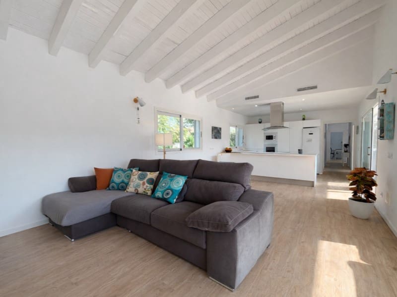 Chalet de 4 habitaciones en Campos en venta con piscina - 1.425.000 € (Ref: 10072698)