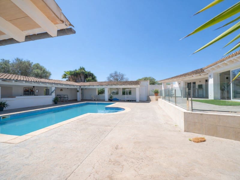 Chalet de 8 habitaciones en Llucmajor en venta con piscina - 1.650.000 € (Ref: 10072706)